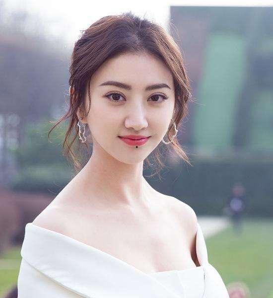 阿然明星网红造型师,打造时尚潮流的幕后推手
