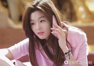 化妆变脸女明星网红图片,揭秘网红变脸术，女明星化妆技巧大公开