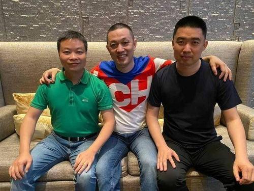 佛山明星网红饭店在哪里,探寻美食与名流交汇的神秘之地