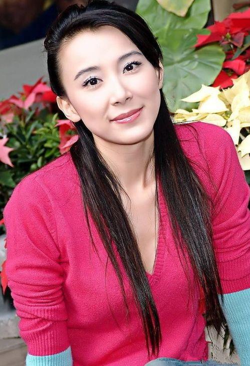 女明星网红的同台演员,女明星网红与同台演员的璀璨对决