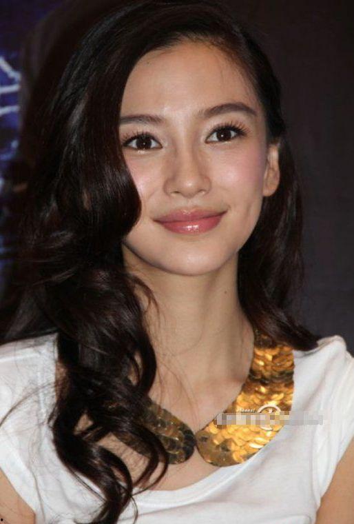 酒窝女明星网红是谁,揭秘网红酒窝女明星的璀璨魅力