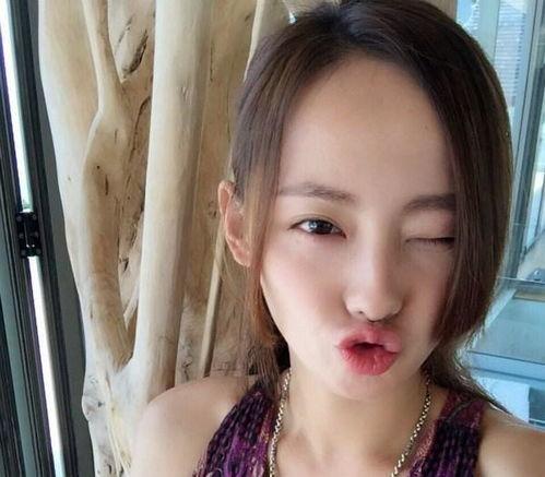 明星网红同款大便头套,明星效应下的另类潮流解析