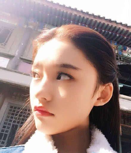 明星网红烫卷发图片,明星同款卷发潮流解析