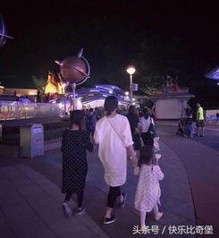 明星网红去游乐园,嗨玩打卡瞬间曝光