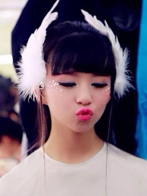 明星网红玩的戳戳玩具,戳戳玩具，明星网红的互动狂欢