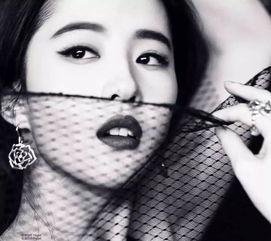 明星网红戴翡翠手镯图片,尽显奢华魅力