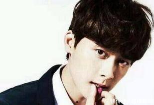 明星网红凳子叫什么来着,揭秘“XX”的独特魅力与流行之谜