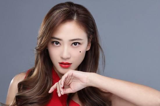 女明星网红风格有哪些,揭秘女明星网红的独特风格魅力