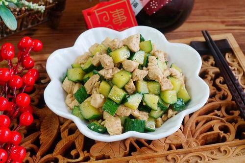 今日大暑宜吃瓜,瓜果盛宴，消暑养生正当时