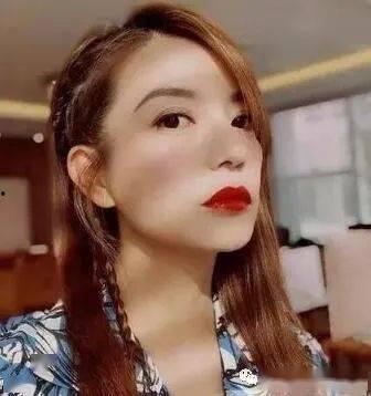 明星网红辫怎么梳的,明星同款辫子梳法大揭秘